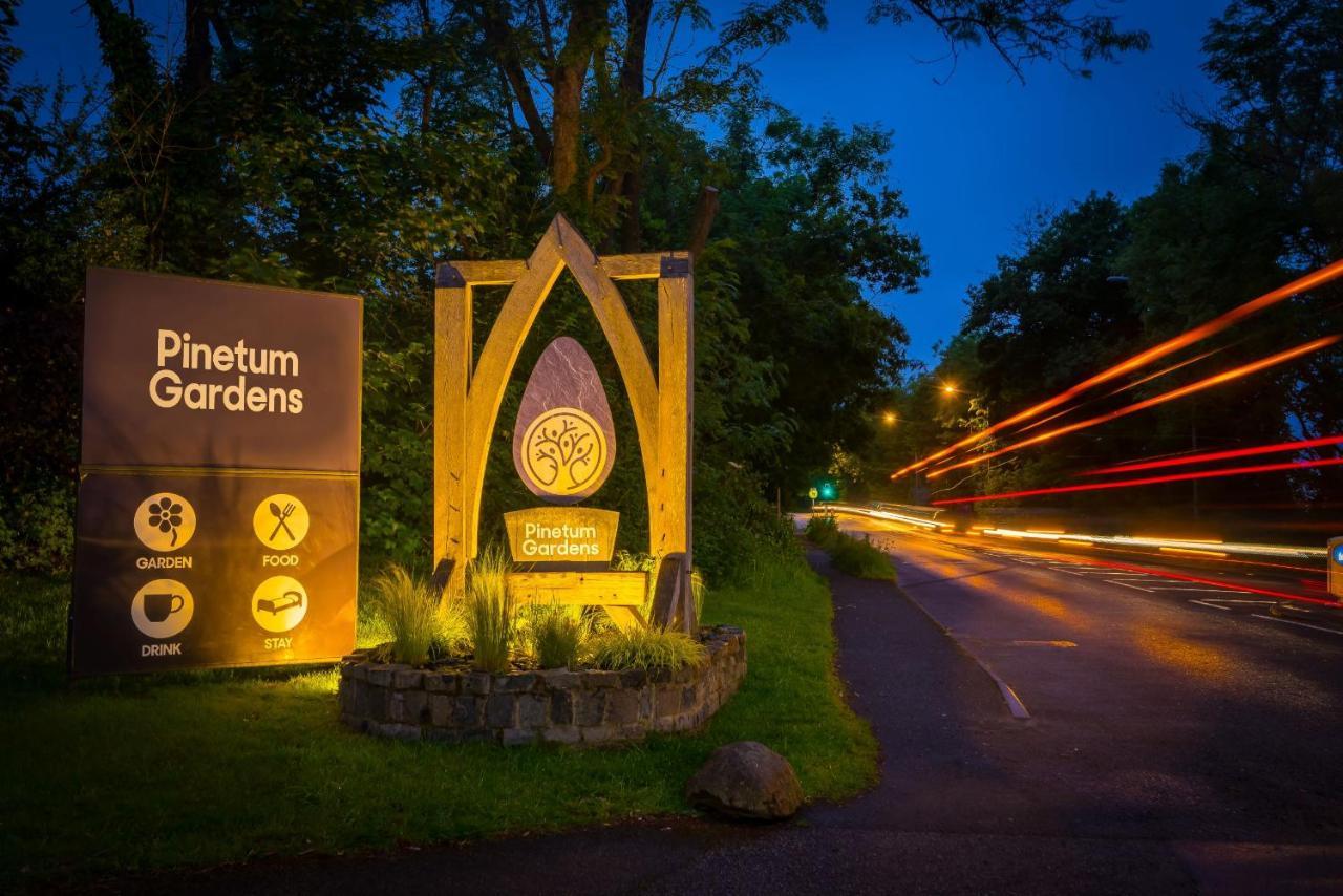 Отель Pinetum Gardens Retreats Сент-Остел Экстерьер фото